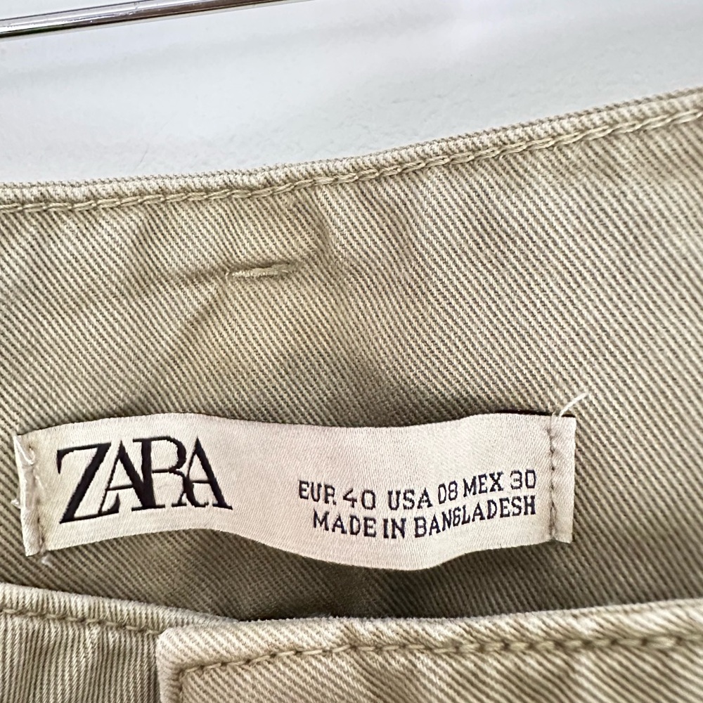 Zara Women’s Khaki Cargo Pants - Picture 2 of 3